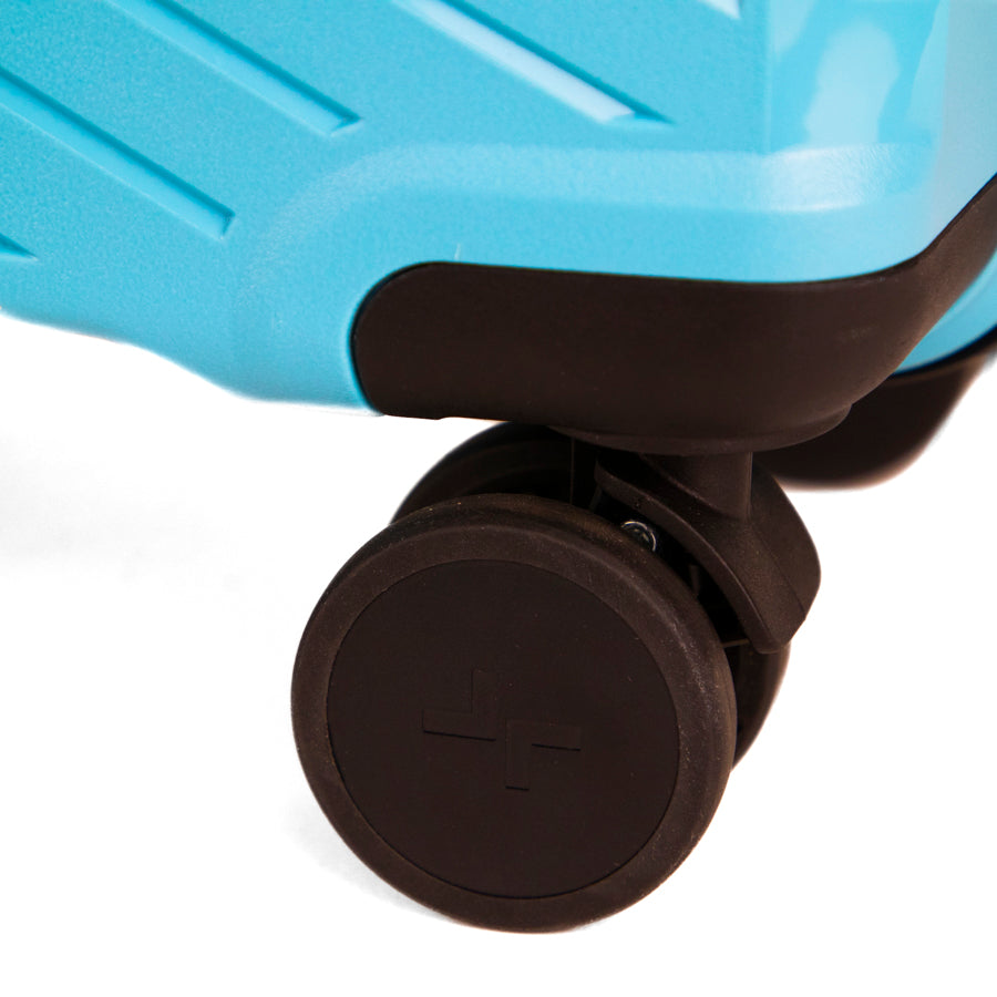 Tracker Dynamo DLX Grand