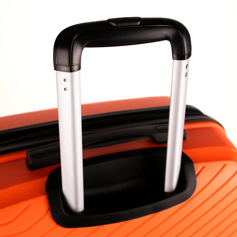 Tracker Dynamo DLX Grand