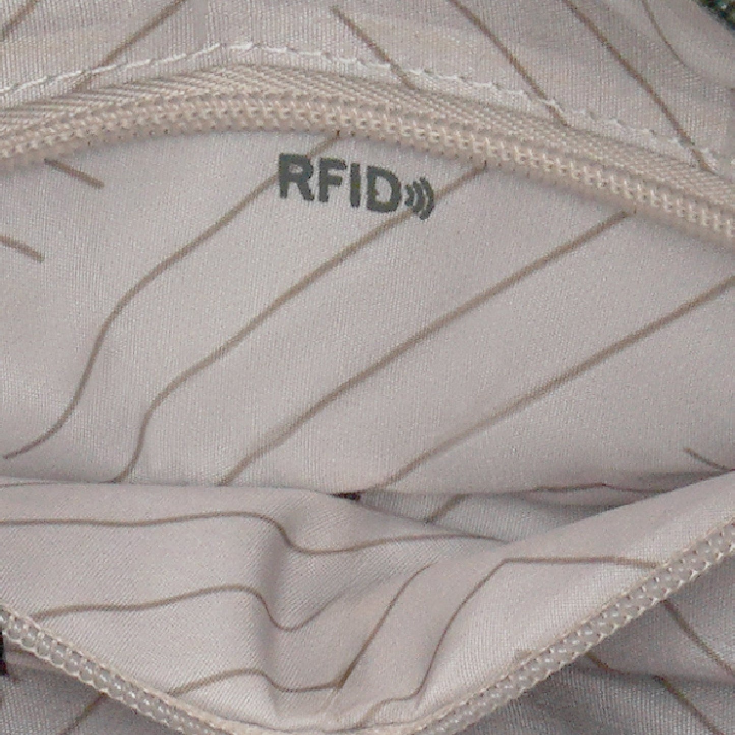 Trousse de toilette en onyx/cuir